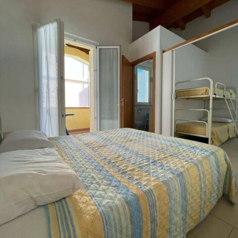 letto matrimoniale bilocale 2