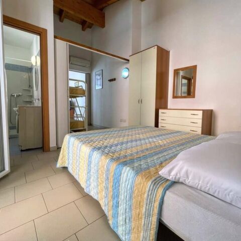 letto matrimoniale bilocale 3