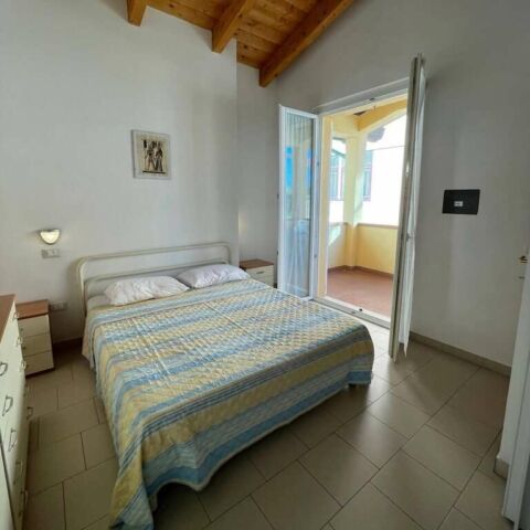 letto matrimoniale bilocale