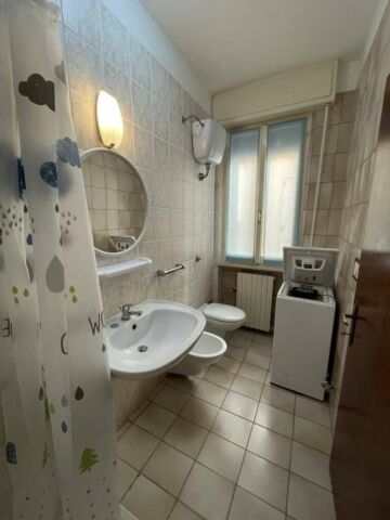 bagno camera quadrilocale